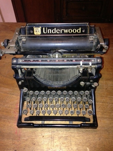 Antigua Maquina De Escribir Underwood