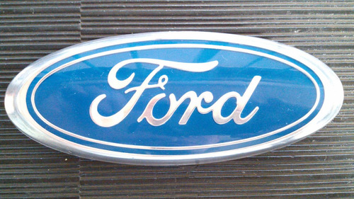 Insignia / Escudo De Parrilla Ford F-100 1982 Al 87