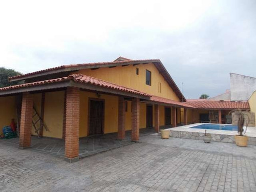 Sobrado C/ Piscina A Venda Na Praia De Peruíbe