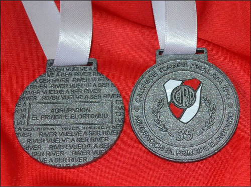 Imagen 4 de 6 de Medalla Llavero Trofeo Grabado Laser Mdf Color