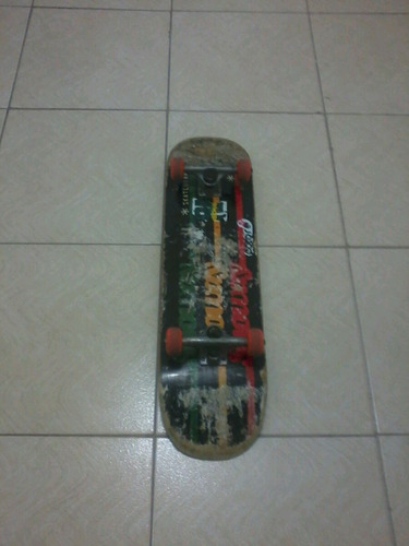 Skate Com 1 Meis De Uso Truk Crail Roda Bonés Rolamento Boll