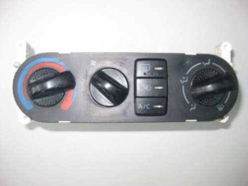Nissan Sentra B15 - Modulo De Control Aire Acondicionado
