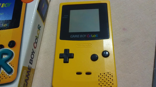Imagem 4 de 5 de Game Boy Color Amarelo Completo Em Ótimo Estado