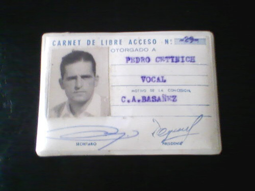 Antiguo Carnet De Asociascion Uruguaya De Football 1962