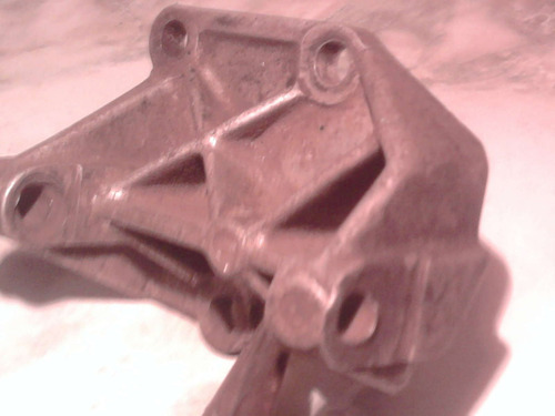 Imagen 1 de 5 de Soporte De Alternador De Ford De Aluminio