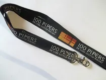 Comprar Llavero De Whisky 100 Pipers De Colgar Imperdible.\u002F\u002F\u002F\u002F\u002F\u002F\u002F\u002F\u002F\u002F
