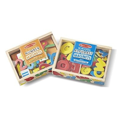 Melissa & Doug Deluxe Letras Magnéticas Y Números En Un Cuad