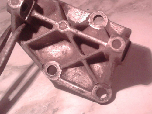 Imagen 2 de 5 de Soporte De Alternador De Ford De Aluminio