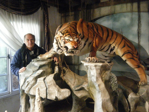 Casacada En Resina Y Leones De Granrealismo