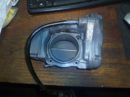 Vendo Cuerpo De Aceleracion De Mercedes Benz