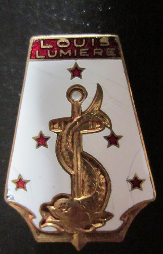 Medalla Con Esmalte Insignea Compania Naviera Louis Lumiere