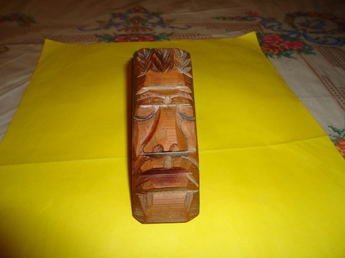 Imagen 1 de 5 de Porta Lapices De Madera Maciza Tallado A Mano.
