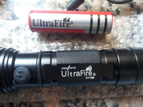 Linterna Cree Ultra Fire  Recargable 220v Con Adaptador 12v