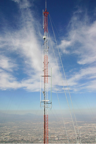 Torre Arriostrada Stz35g  Zonas Humedas 30 Mt Con Accesorios