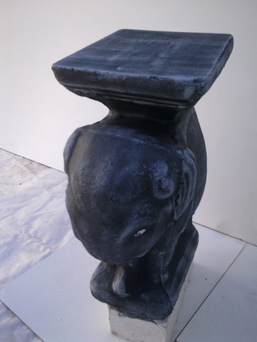 Elegantes Pedestales Elefante De Hormigon
