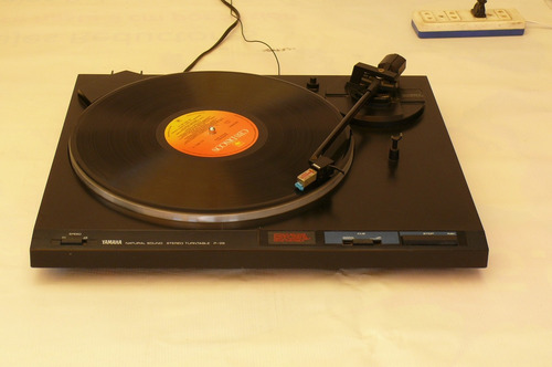 Vendo Tornamesa Yamaha P 28 Made Japan Sin Pastilla Y Aguja