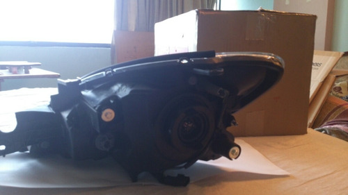 Faro Derecho Mitsubishi Lancer 2005-2015 Sincrónico