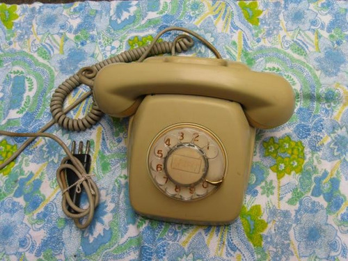 Mundo Vintage: Antiguo Telefono Beige Disco  Brasil Tyo