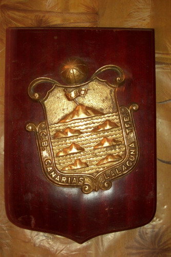 Antiguo Escudo De Bronce Basquetbol Canarias De España