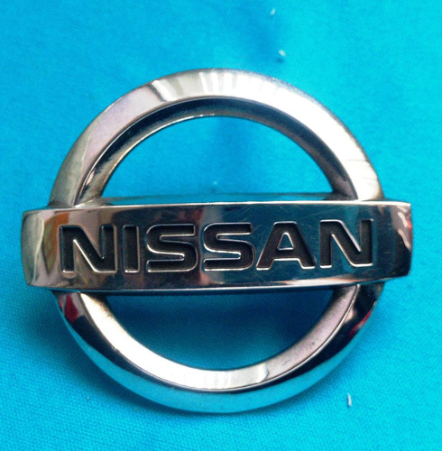 Emblema Original Nissan  6.8 Cm Lar.x 6 Cm Diam-usado Hm4