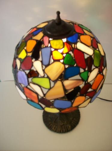 Imagen 3 de 3 de Lampara Tiffany Mediana Modelo Pe-026 Con Base