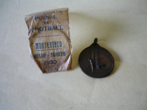 Antigua Medalla 1º Campeonato Mundial Futbol 1930 En Estuche