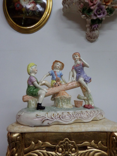 Figura De Niños En Porcelana