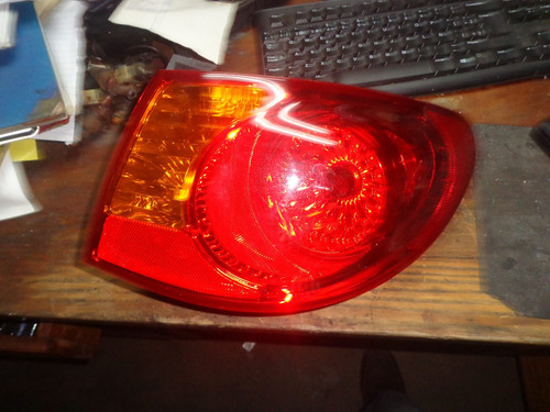 Imagen 1 de 3 de Vendo Lampara Trasera Derecha De Hyundai Elantra , 2011