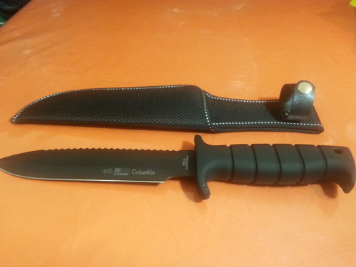 Cuchillo Táctico Supervivencia Columbia Usa Saber Black 166a