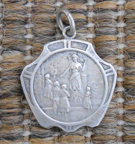 Medalla Consejo Escolar Primarios 1941 Constante Rossi.