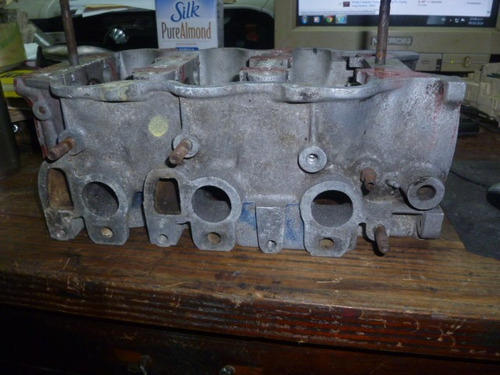 Imagen 2 de 6 de Vendo Cabezote De Daihatsu Charade, Año 1985, 3 Cilindros