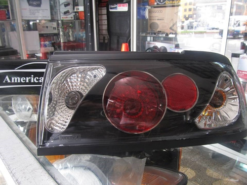 Faro Posterior Altezza Nissan Sunny Sentra B13 V16
