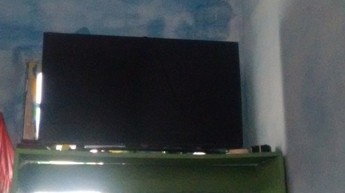 Tv 42 Philips Hd Hdmi Usb , Tela Trincada