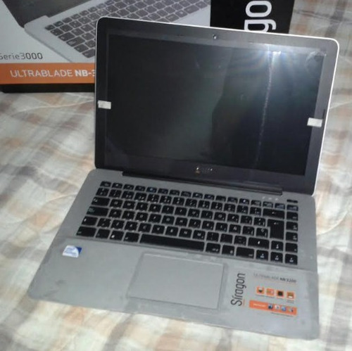 Laptop Siragon Nb-3200- Como Nueva-incluye Su Caja Original