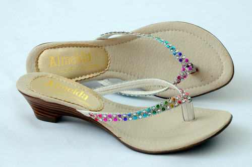 Imagem 4 de 4 de Tamanco Fashion Com Brilho Promoção