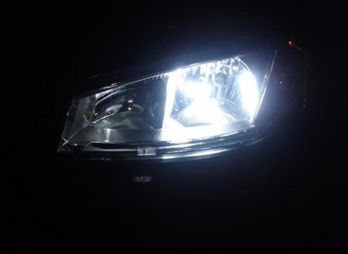 Par Lampadas Pingo 9 Leds Xenon Super Branca Vw Gol Saveiro