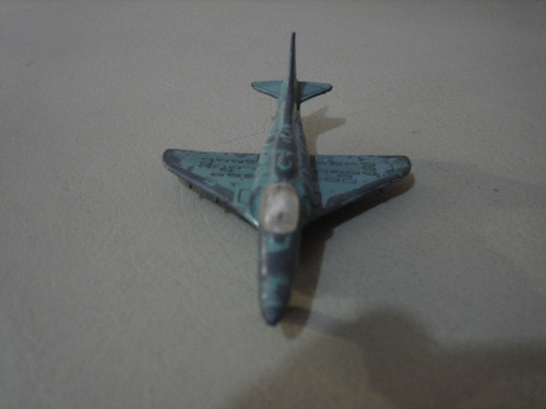 Avion Skyhawk A-4e Vintage Escala Metalico