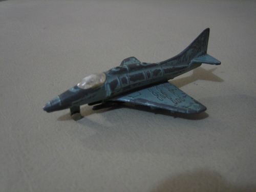 Avion Skyhawk A-4e Vintage Escala Metalico