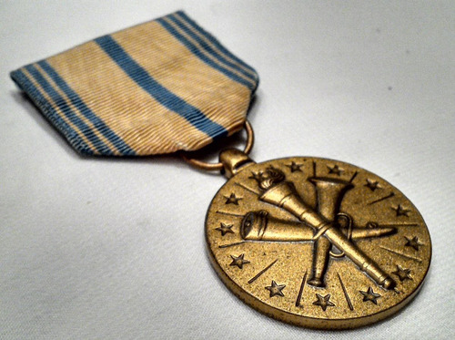 Medalha Forças Armadas Da Reserva - Exército Usa