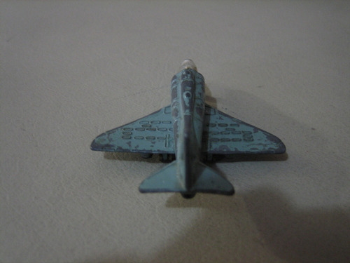 Avion Skyhawk A-4e Vintage Escala Metalico