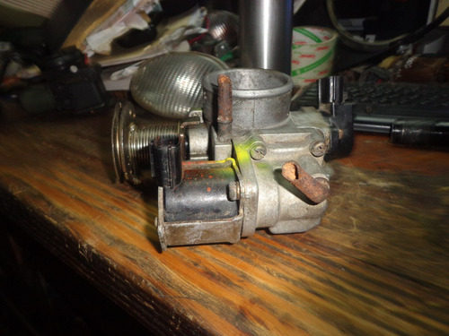 Imagen 5 de 6 de Vendo Cuerpo De Aceleracion De Mazda F, Año 1997