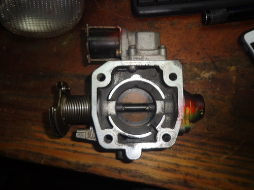 Imagen 6 de 6 de Vendo Cuerpo De Aceleracion De Mazda F, Año 1997