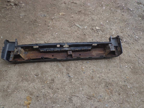 Vendo Defensa Trasera De Kia Besta ,año 1994