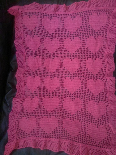 Mantilla Tejida A Crochet Diseño Corazones