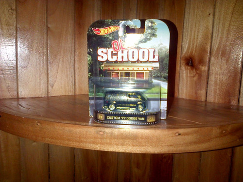 Hot Wheels Old School Custom 77 Dodge Van Escala 1/64