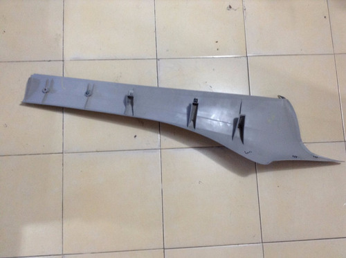 Moldura Plastica Trasera Derecha Focus Zx3 Mod 00-04 Oem