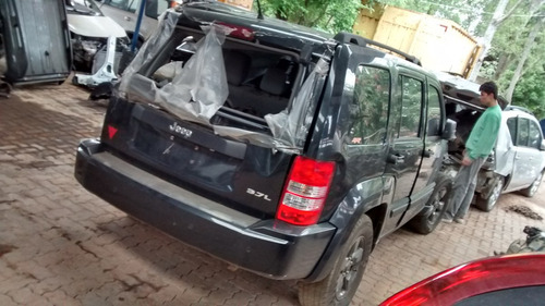 Imagem 4 de 11 de Sucata Batidos Peças Jeep Cherokee Sport 3.7 V6 2005/2008