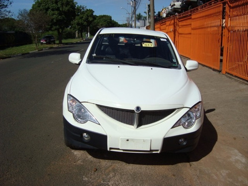 Imagem 2 de 13 de Peças Sucata De Ssangyong 2010 Diesel Motor Cambio Lataria