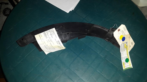 Base Superior Derecho Spoiler Del Dodge Ram 06/09 55077769ac