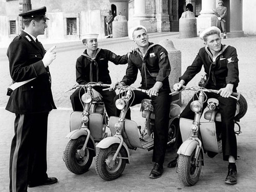 Out For A Motorbike Ride, Rome 1954 - Lamina De 40 X 30 Cm